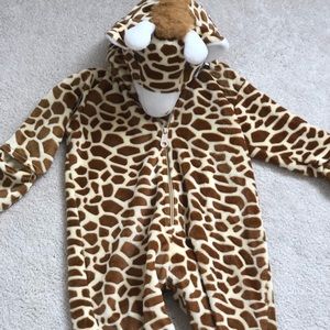 Giraffe costume